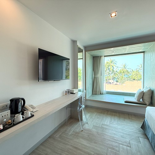 Deluxe Sea Side Room